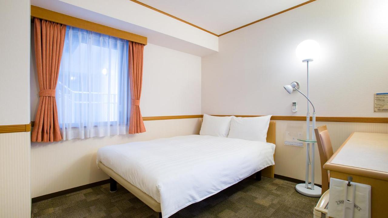 Toyoko Inn Kagoshima Chuo Eki Nishi Guchi Exterior foto