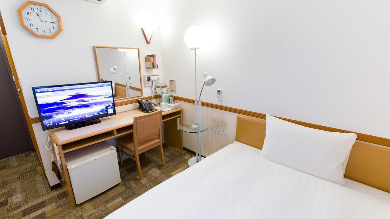 Toyoko Inn Kagoshima Chuo Eki Nishi Guchi Exterior foto